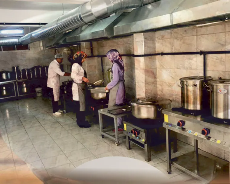 Dedesan Catering mutfağı ve ekibi